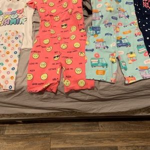 4 pairs of carters summer pajamas size 6
